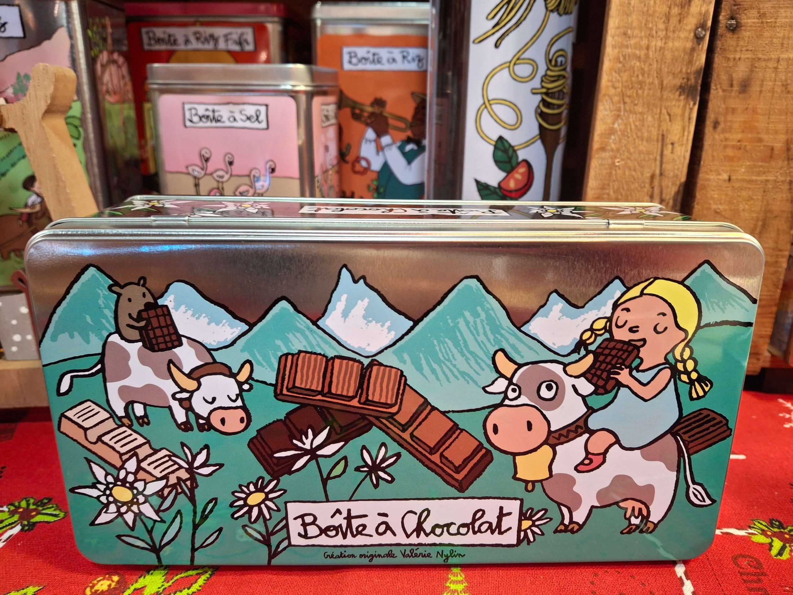 CAIXA DE LLAUNA PER XOCOLATA by derrière la porte